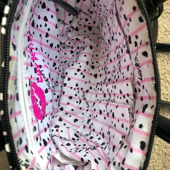 Betsey Johnson Luv handbag with cross body strap - Picture 7 of 8